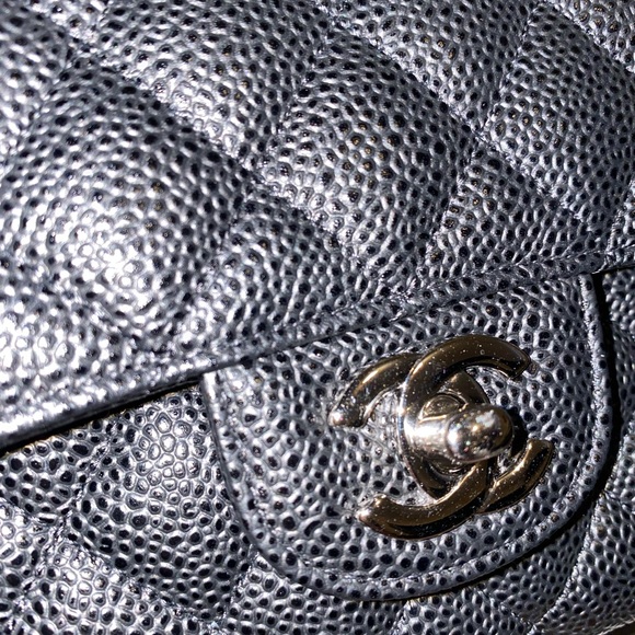 Small classic chanel flap bag - Picture 12 of 14